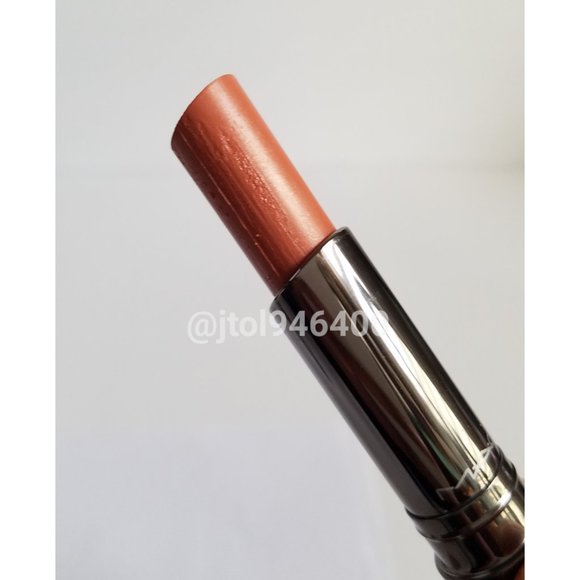 MAC Plenty of Pout Plumping Lipstick + Lip Gloss Review  Mac Kiss & Cuddle Plenty Of Pout Plumping Lipstick